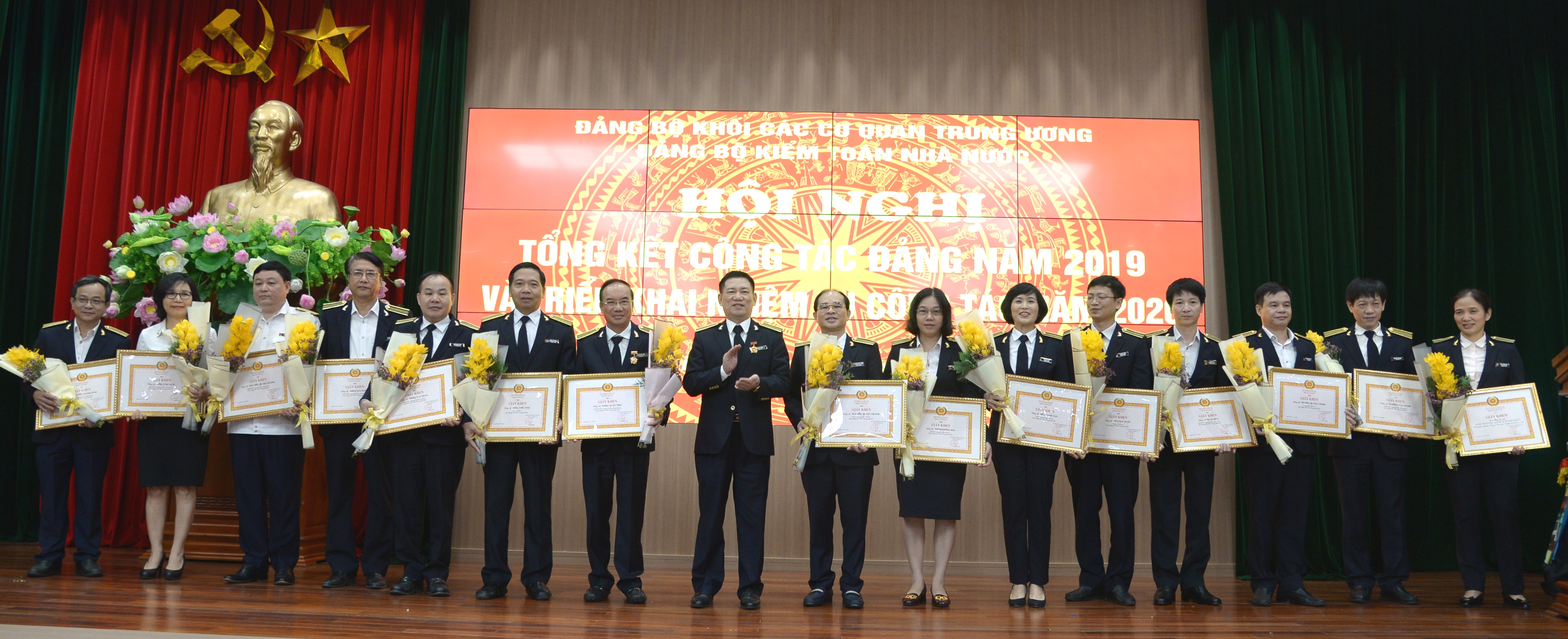Lãnh đạo, chỉ đạo tổ chức thành công Đại hội đảng các cấp trong Đảng bộ Kiểm toán Nhà nước